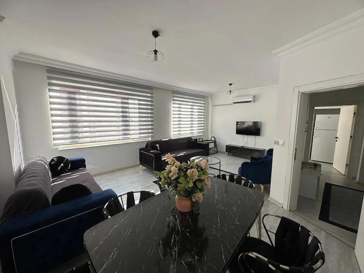 Central Apartment Suitable For Large Families, 20 Minutes To The Beach 안탈리아