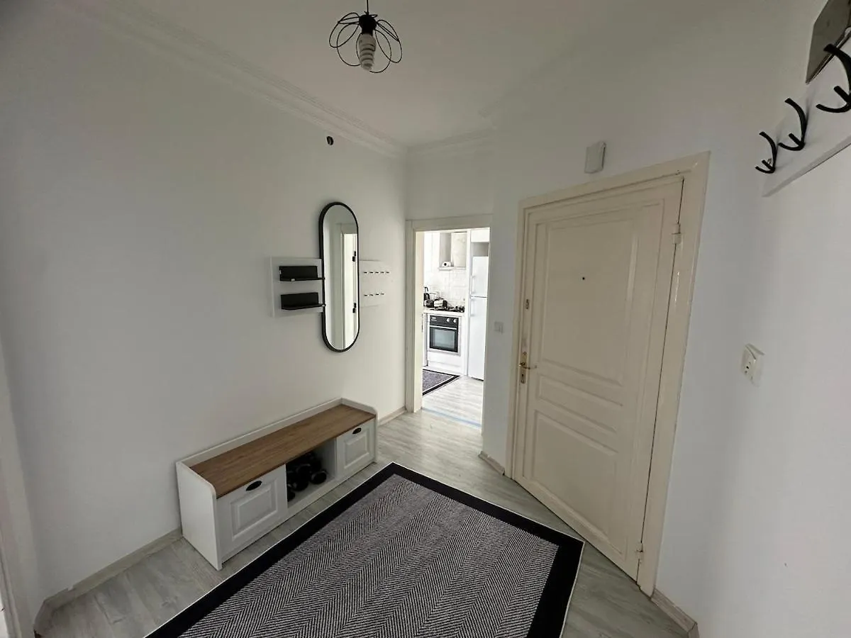 Central Apartment Suitable For Large Families, 20 Minutes To The Beach 안탈리아
