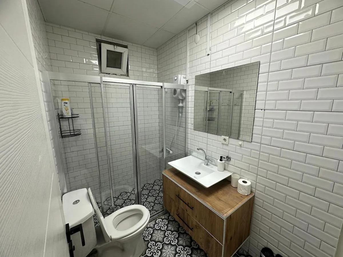 Central Apartment Suitable For Large Families, 20 Minutes To The Beach 안탈리아
